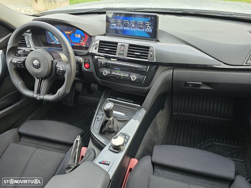 BMW 318 d Sport Line - 35