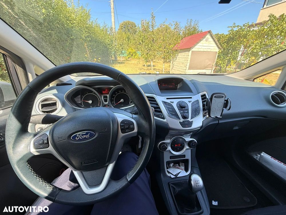 Ford Fiesta 1.4i Titanium - 2