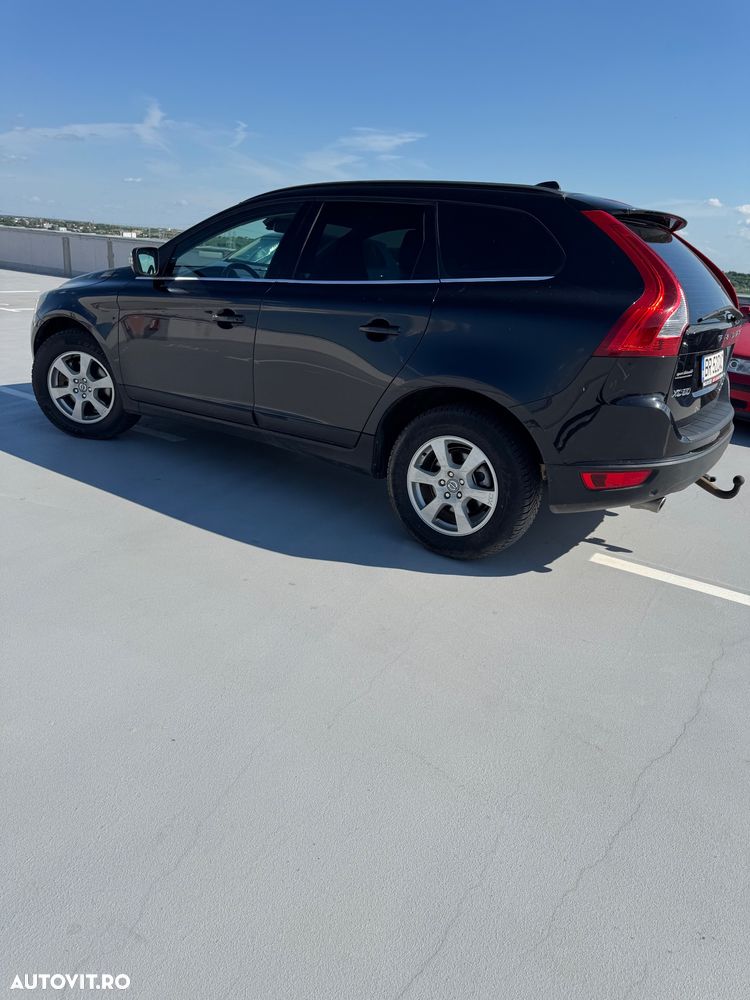 Volvo XC 60 2.4D AWD Momentum - 3