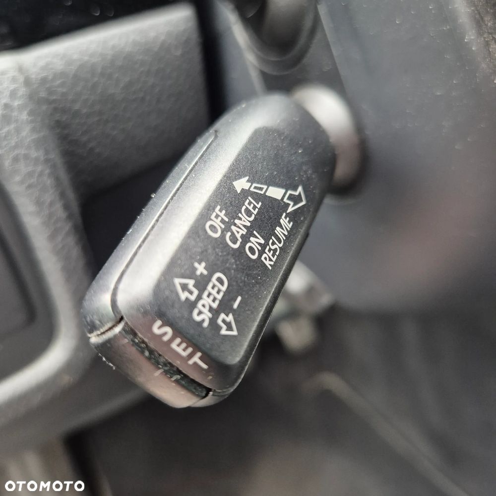 Volkswagen Touareg 3.0 V6 TDI SCR Blue Motion DPF Automatik Executive Edition - 25