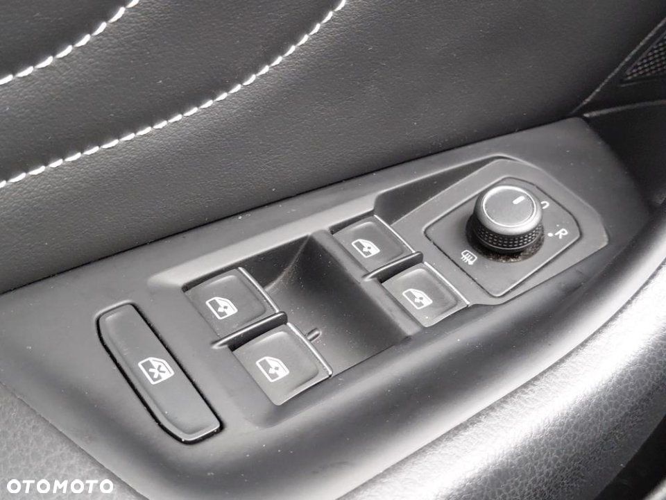 Volkswagen Passat - 28