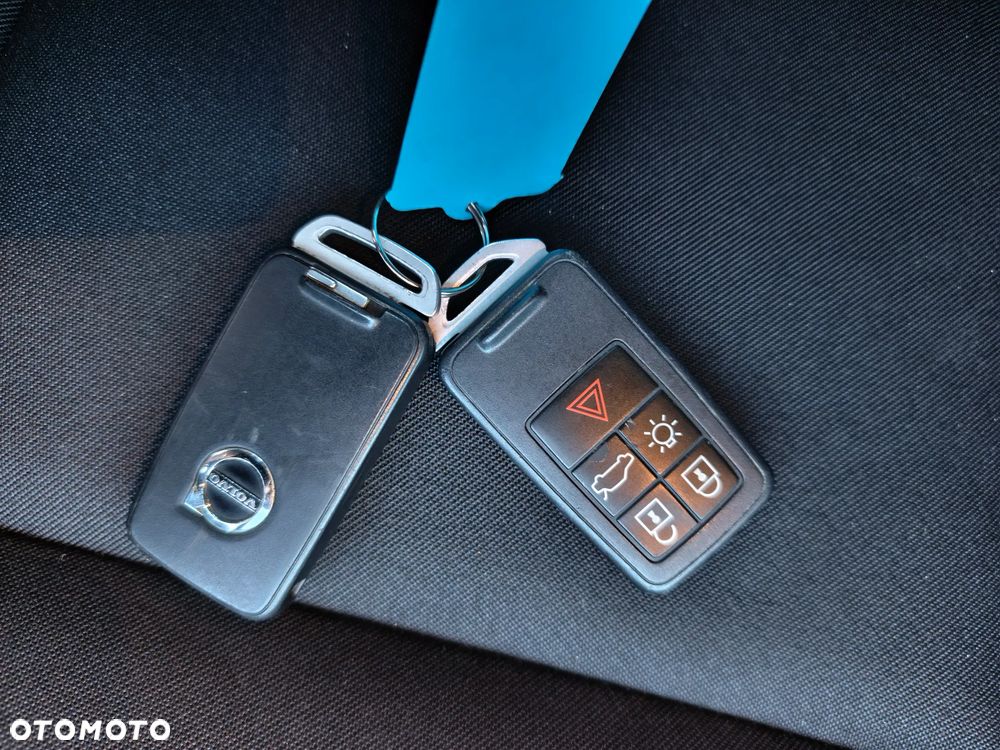 Volvo V40 D2 Drive-E Momentum - 28