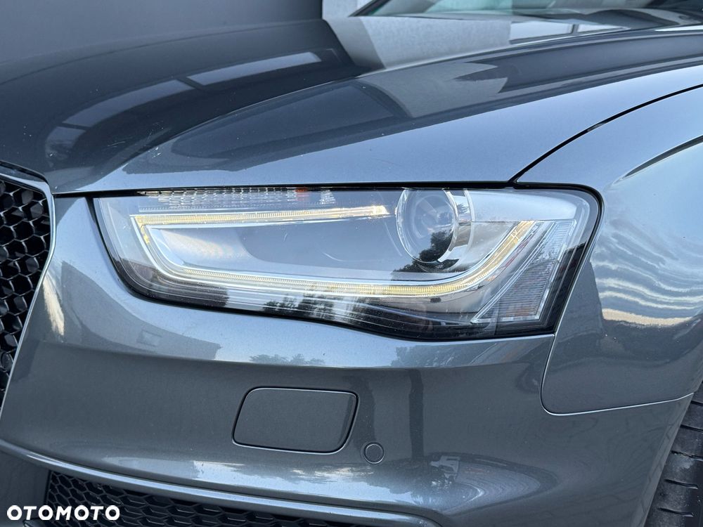Audi A4 Avant 2.0 TDI DPF clean diesel S line Sportpaket - 15