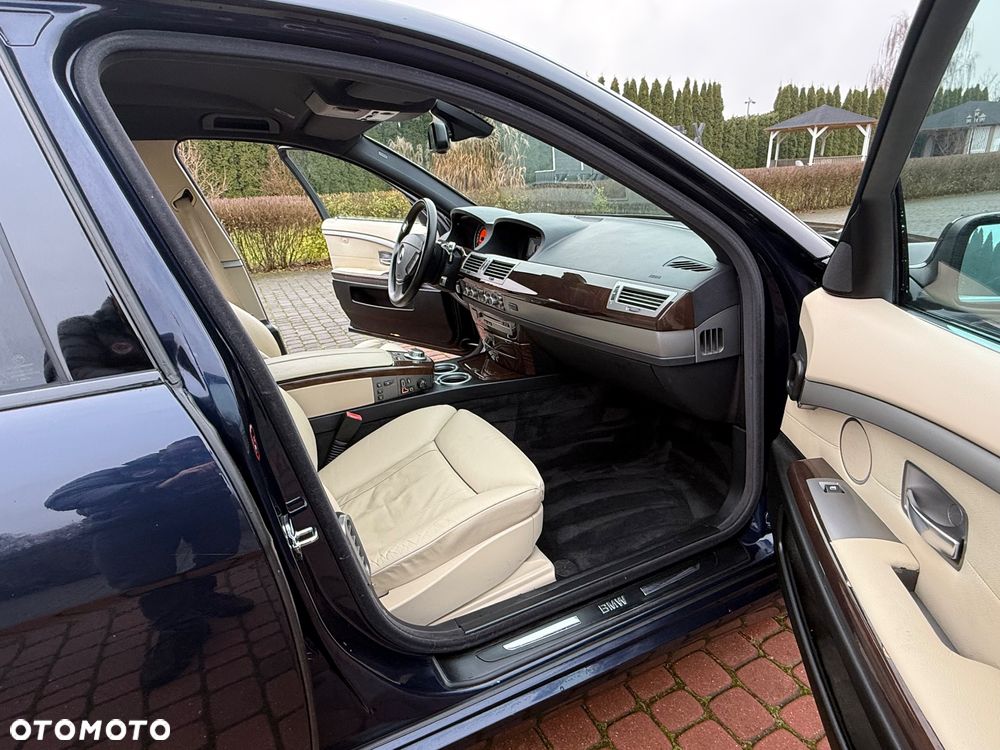 BMW Seria 7 730d - 23