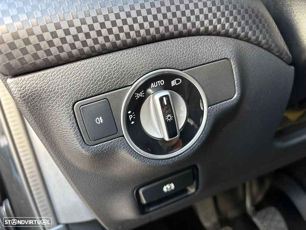 Mercedes-Benz A 180 d Fleet Pack Urban - 11