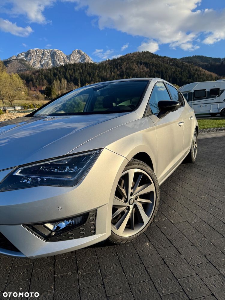 Seat Leon 2.0 TDI FR Black S&S - 10