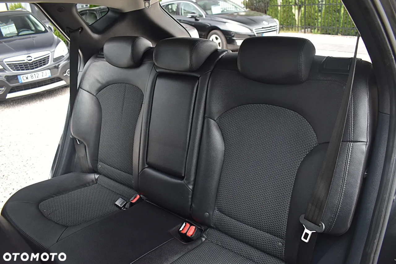 Hyundai ix35 1.7 CRDi Comfort 2WD - 20