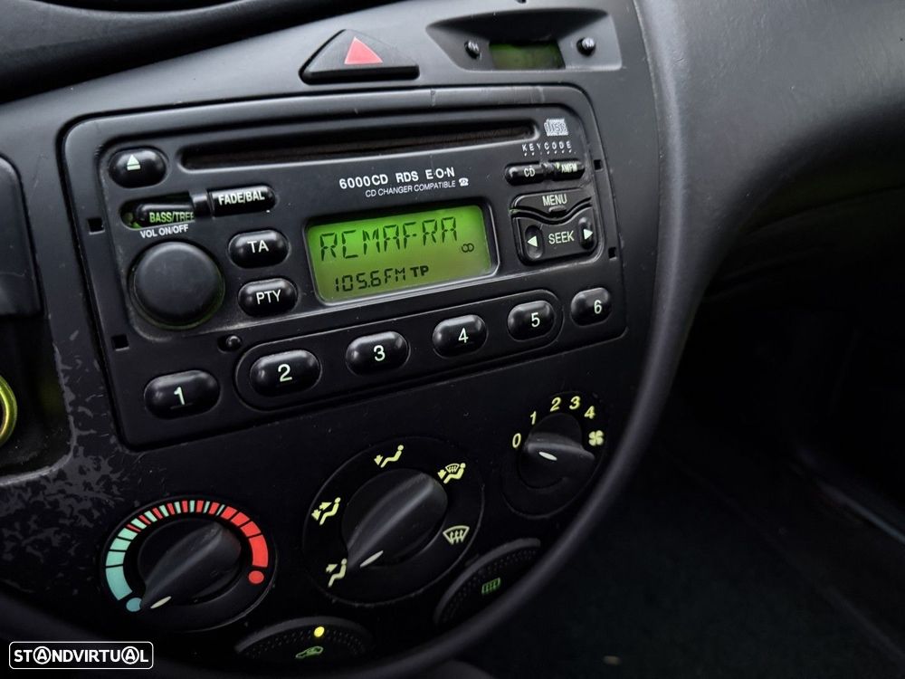 Ford Focus SW 1.4 Comfort - 10