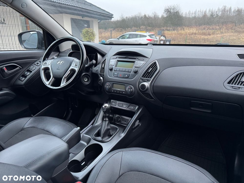 Hyundai ix35 blue 1.6 2WD Finale Silver - 13