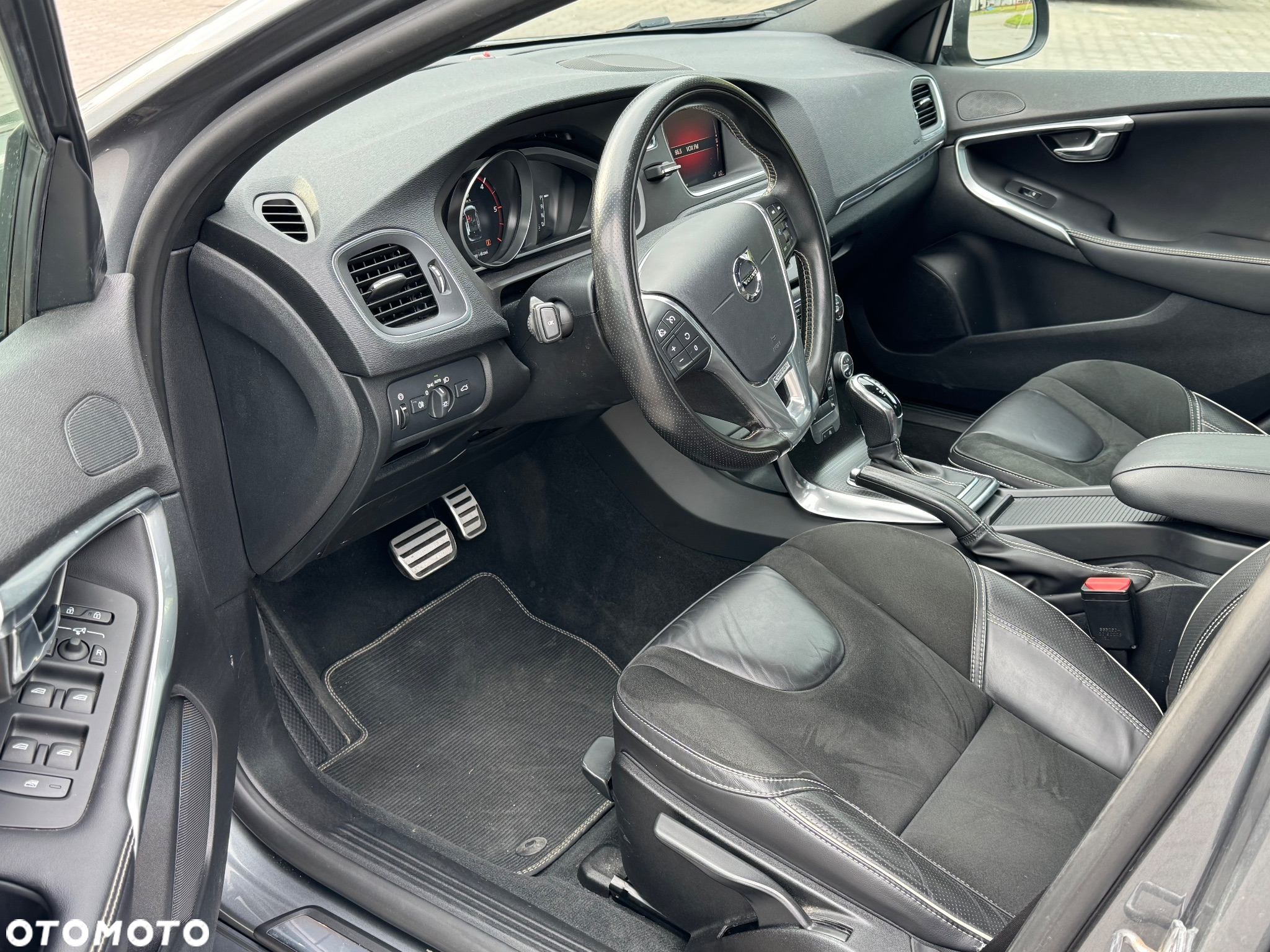 Volvo V40 D3 Geartronic RDesign - 7