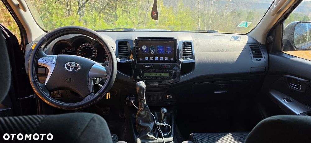 Toyota Hilux 3.0 D-4D Adventure - 8