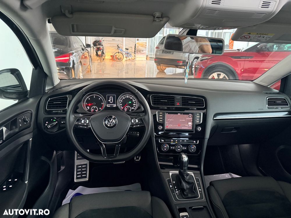Volkswagen Golf 1.0 TSI BlueMotion DSG Trendline - 9