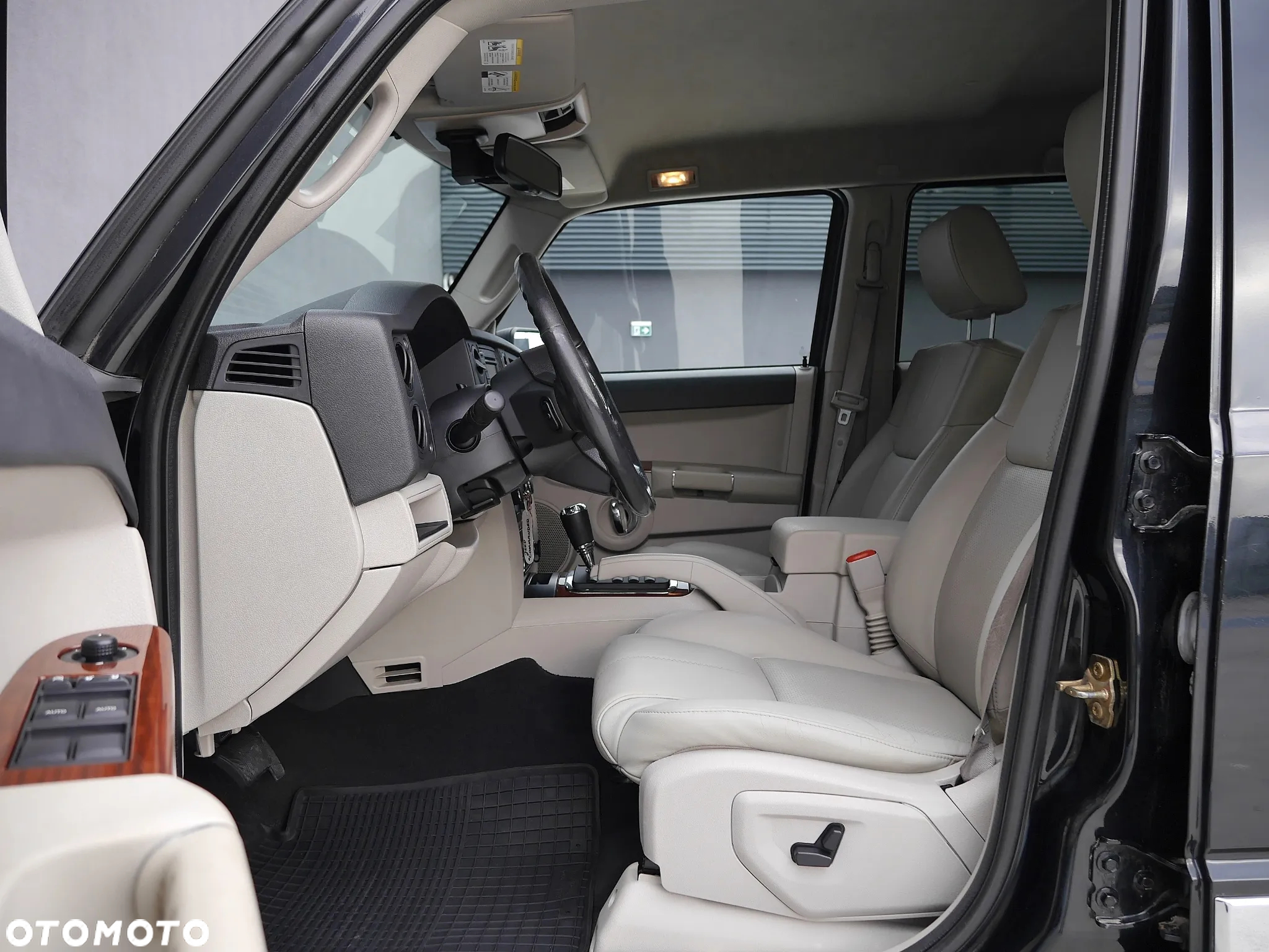 Jeep Commander 3.0 CRD Limited - 10