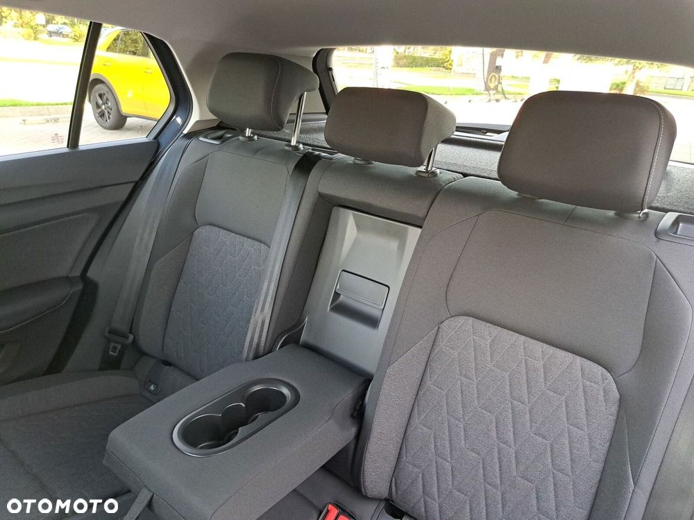 Volkswagen Golf - 17