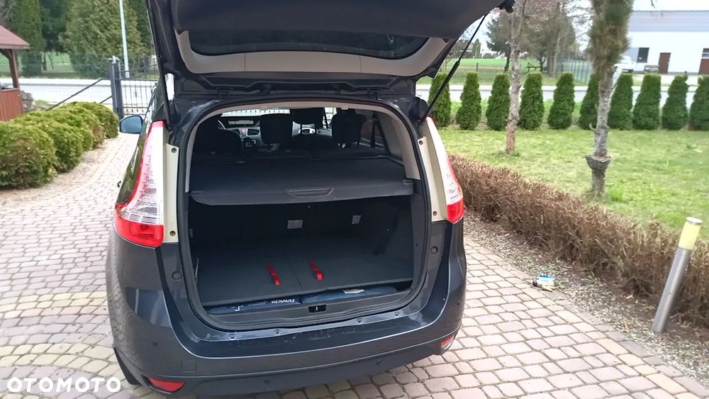 Renault Scenic 1.6 16V Authentique - 9