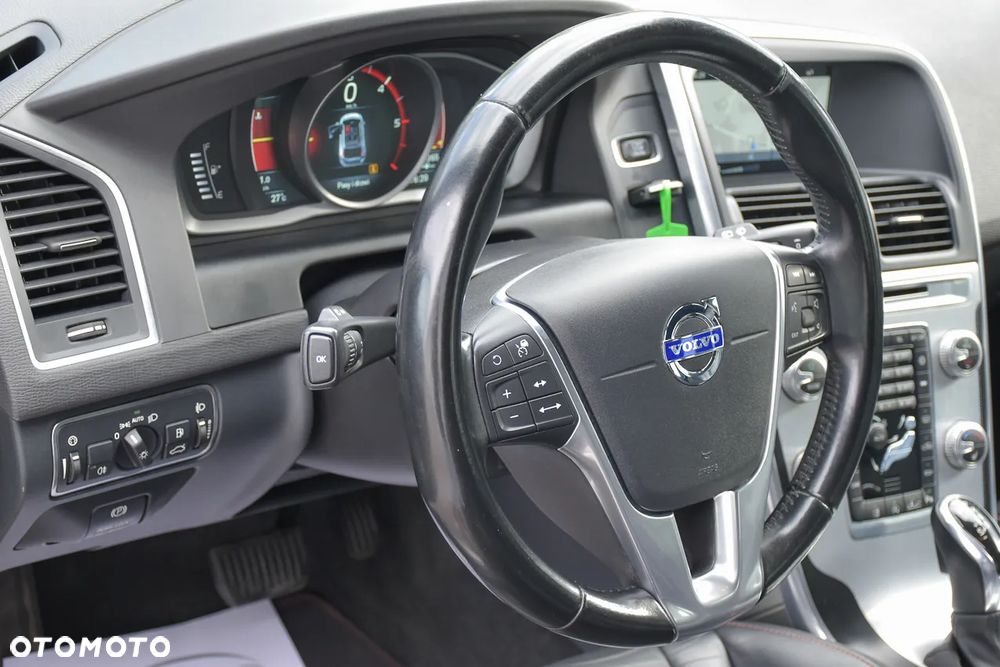 Volvo XC 60 D4 Geartronic Ocean Race - 24