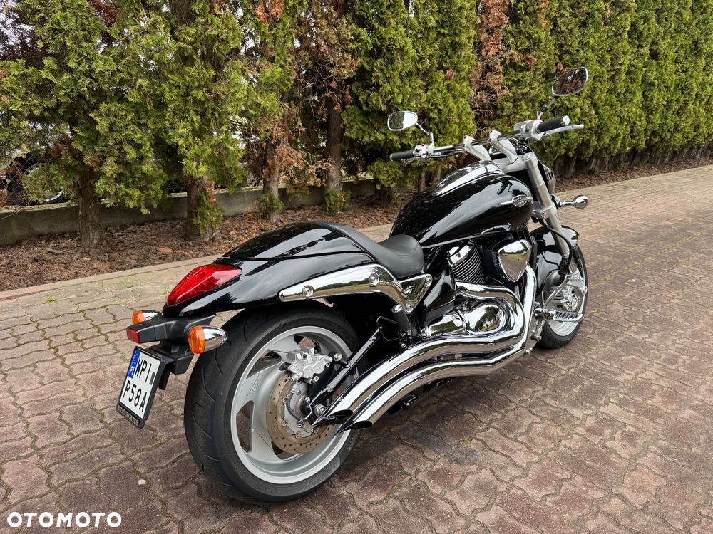 Suzuki Intruder - 4