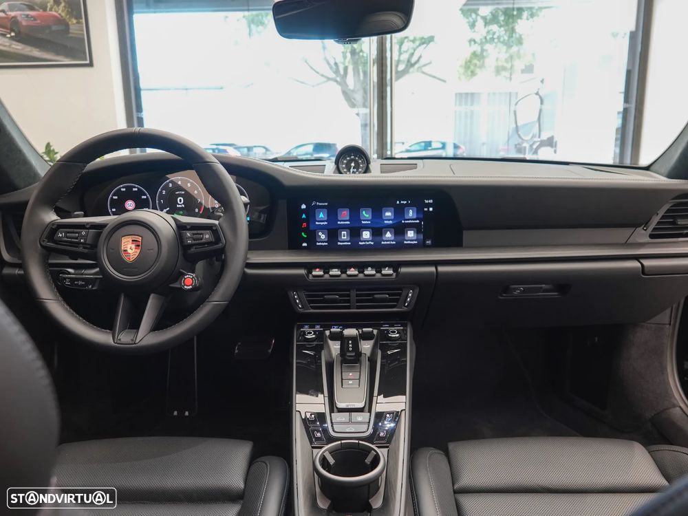 Porsche 911 (992) Carrera 4 GTS - 30