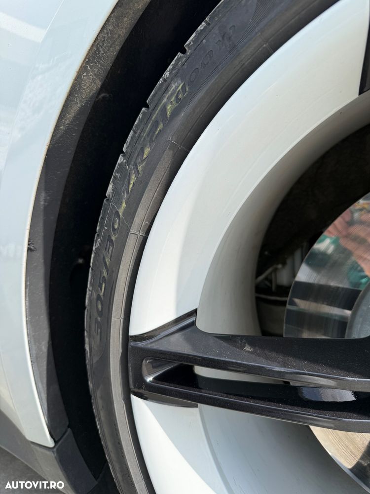 Porsche Taycan 4S Performancebatterie Plus - 13