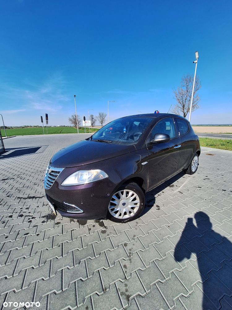 Lancia Ypsilon, 2012