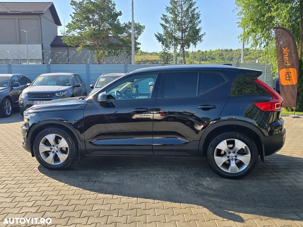 Volvo XC 40 D3 AWD Momentum Pro - 2