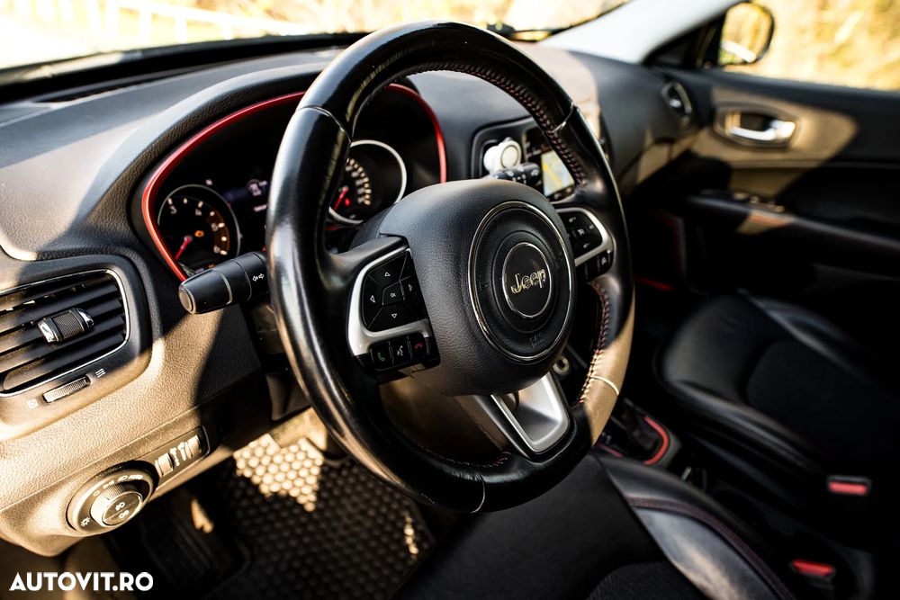 Jeep Compass 2.0 M-Jet 4x4 AT9 Low Trailhawk - 21