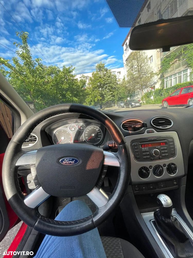 Ford Focus 1.6 TDCI Trend - 6