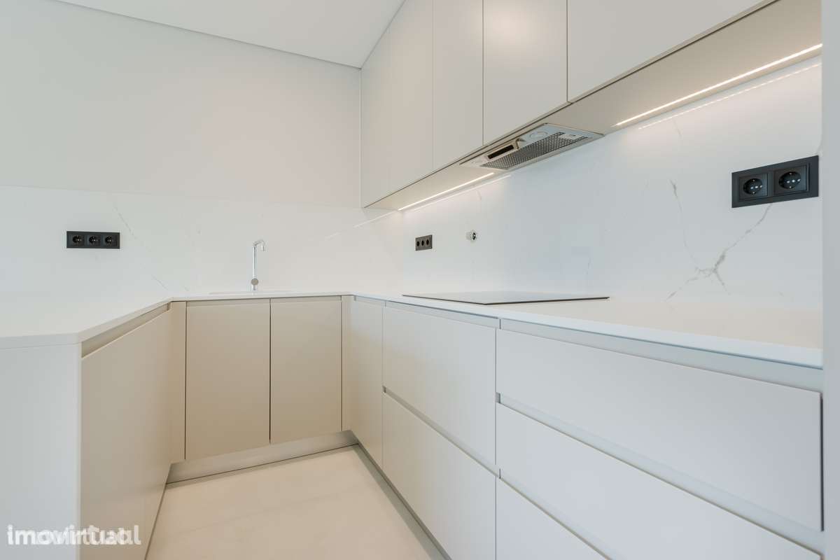 Penthouse T3 Montenegro- mobilado e equipado - Grande imagem: 3/48