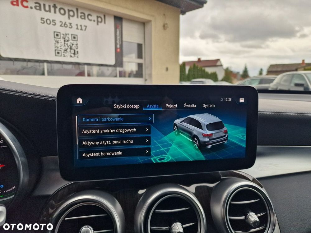 Mercedes-Benz GLC 300 e PHEV 4-Matic Avantgarde - 28