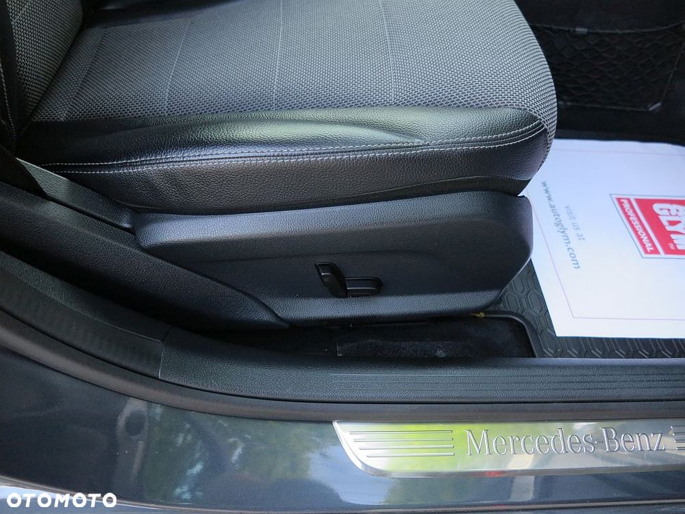 Mercedes-Benz Klasa C 200 (BlueTEC) d Avantgarde - 20