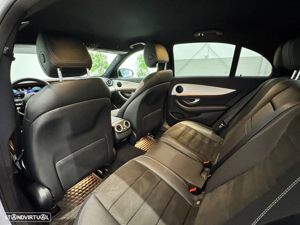 Mercedes-Benz E 300 de AMG Line 4Matic - 41
