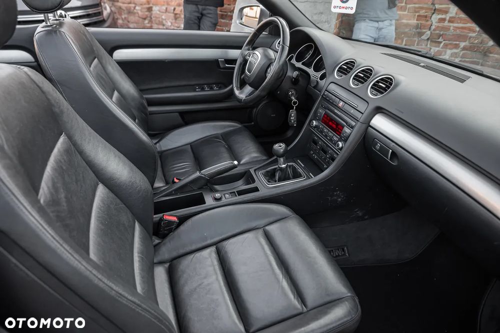 Audi A4 Cabrio 1.8 T - 24