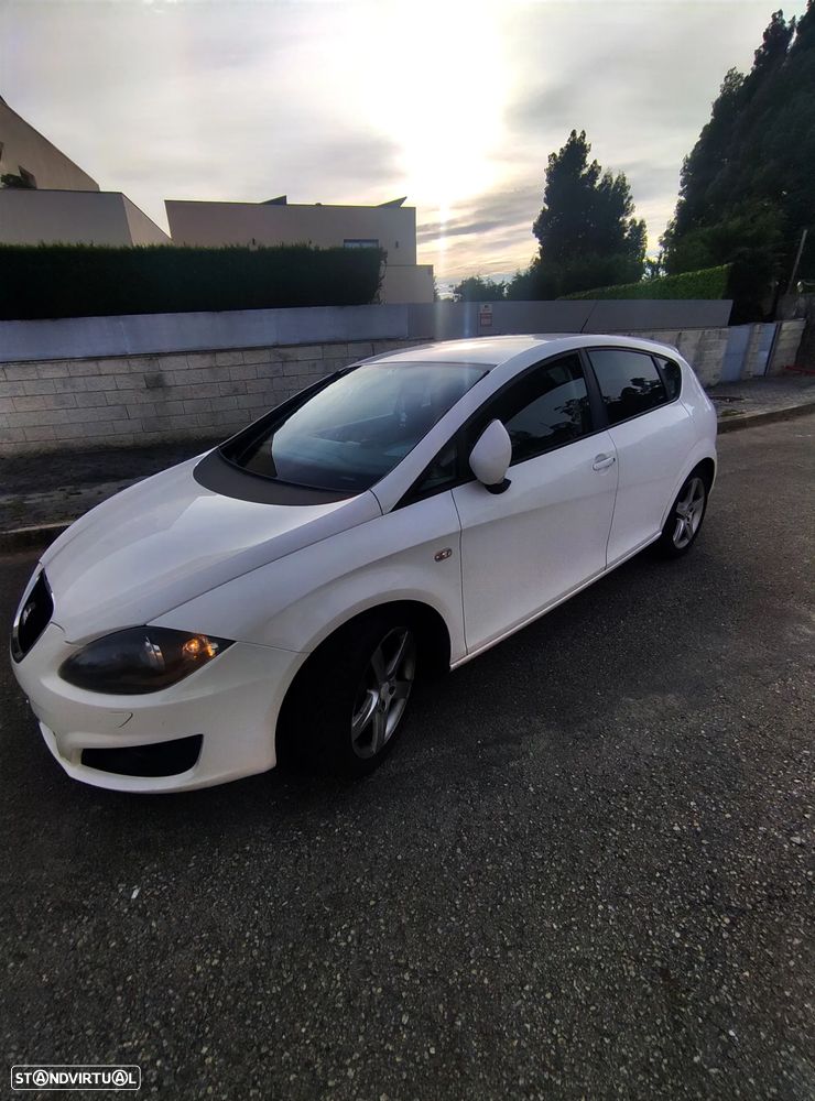 SEAT Leon 1.6 TDI Sport DSG - 4