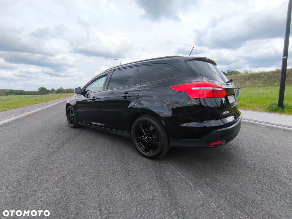 Ford Focus 2.0 TDCi SYNC Edition ASS PowerShift - 4