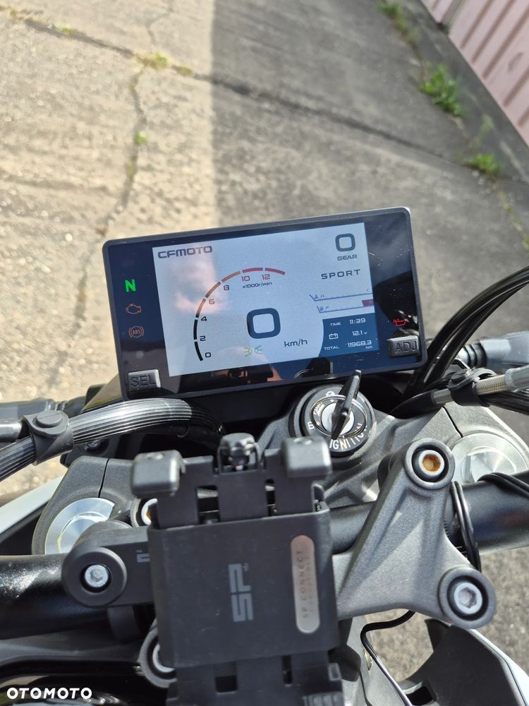 CFMoto NK - 2