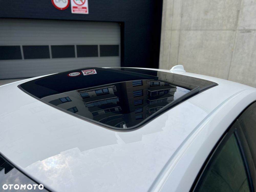 Volvo S60 T6 AWD R-Design - 15