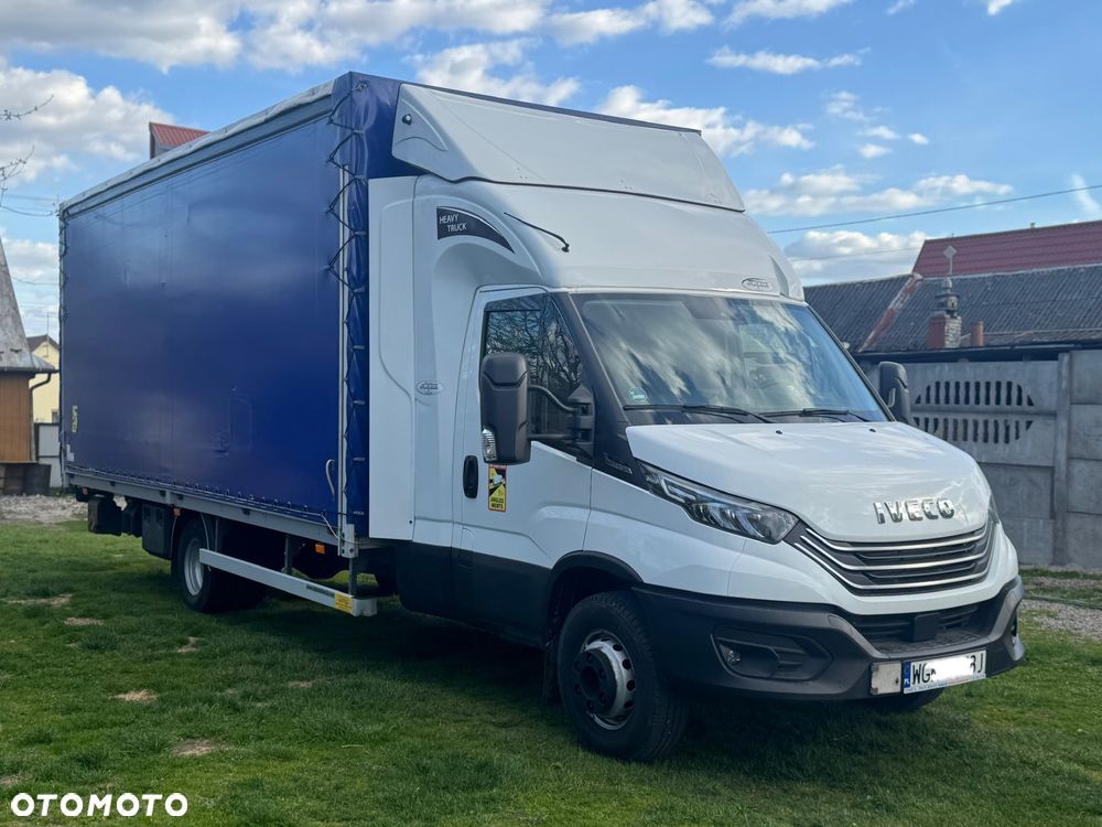 Iveco Daily 2023r Hi-Matic‼️72C18‼️Winda Dhollandia 1000KG // Plandeka 15 Palet // Najnowszy Tachograf // Firanka dach zsuwany regulacja wysokości ‼️Spanie z tyłu WEJKAMA  Wysokość rampowa Full LED Tempomat Salon Polska DMC7200KG Faktura Vat 23% TwinCab - 1