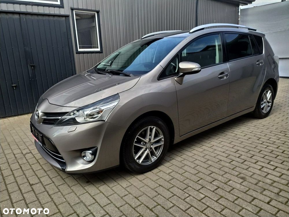 Toyota Verso 1.8 Prestige 7os MS - 3