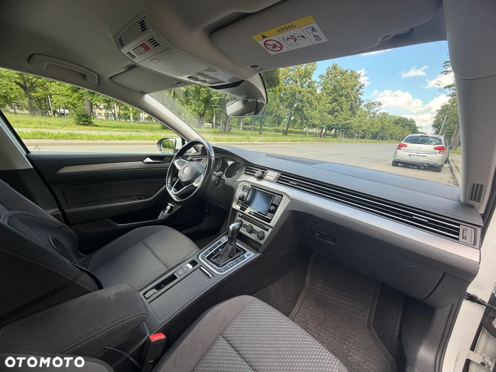 Volkswagen Passat 1.5 TSI EVO Business DSG - 12