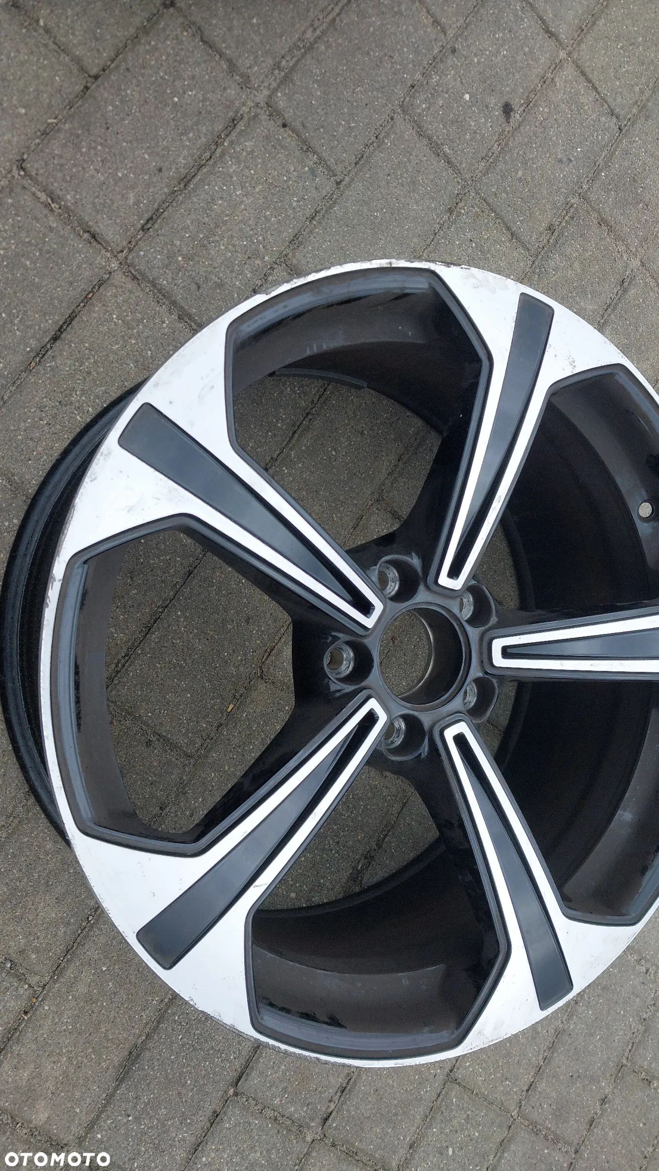 MERCEDES E KLASA W214 214 NIGHT PAKIET 8,5x19 ET33,5 5X112 A2144013600 - 2
