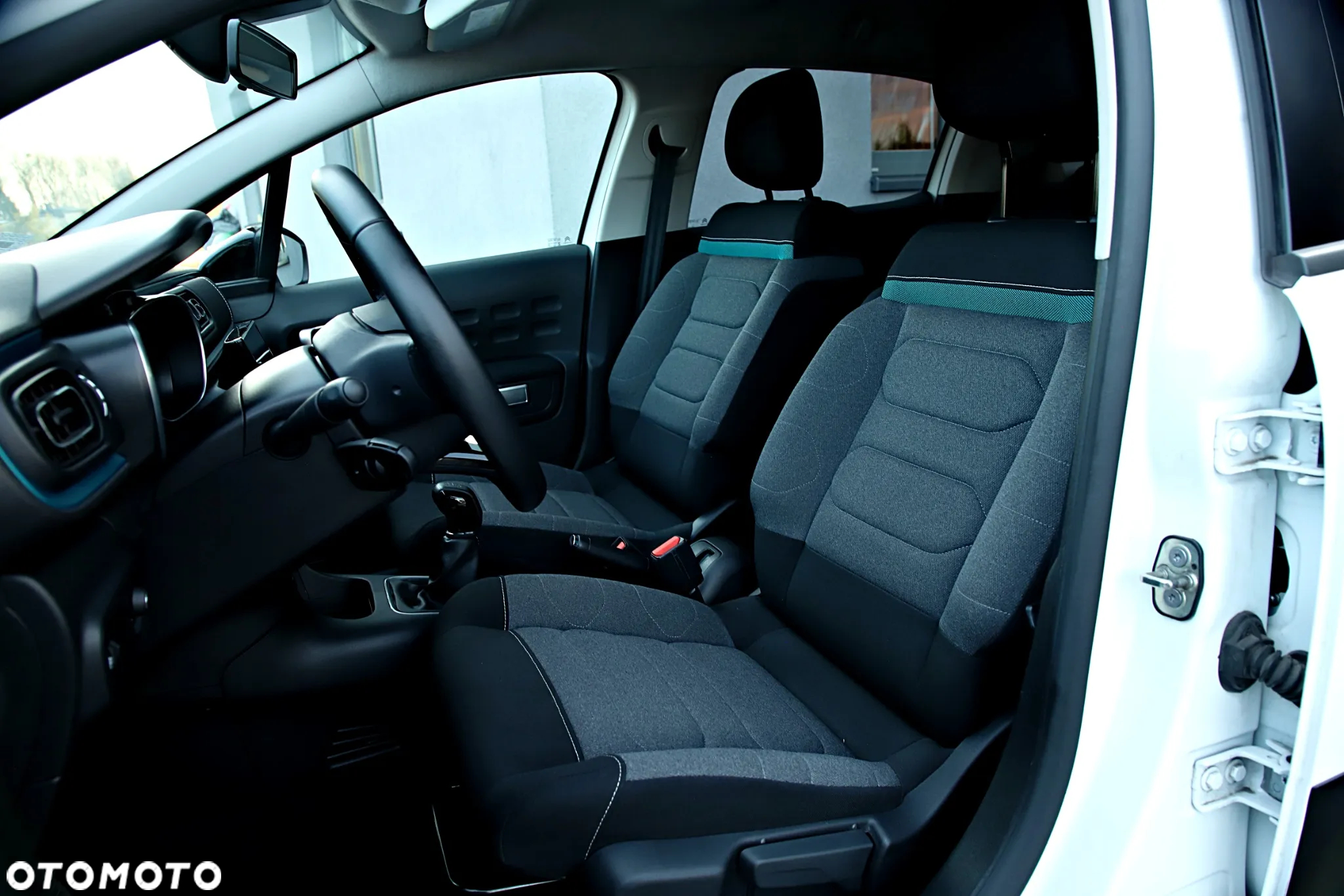 Citroën C3 1.2 PureTech Shine - 20
