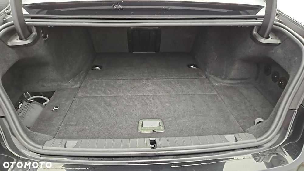 BMW Seria 7 - 28