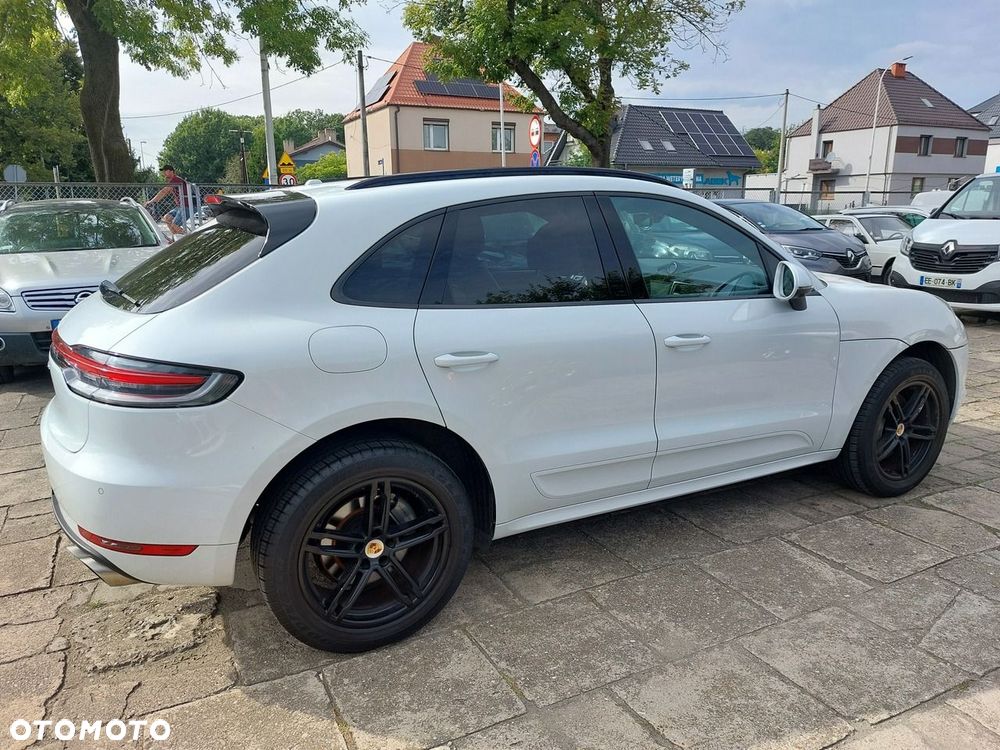 Porsche Macan - 8