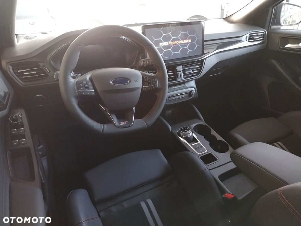 Ford Focus SW 2.3 EcoBoost ST X - 6