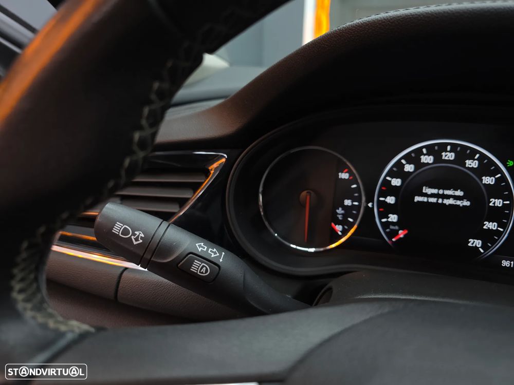 Opel Insignia Sports Tourer 1.6 CDTi Cosmo S/S J17 - 22