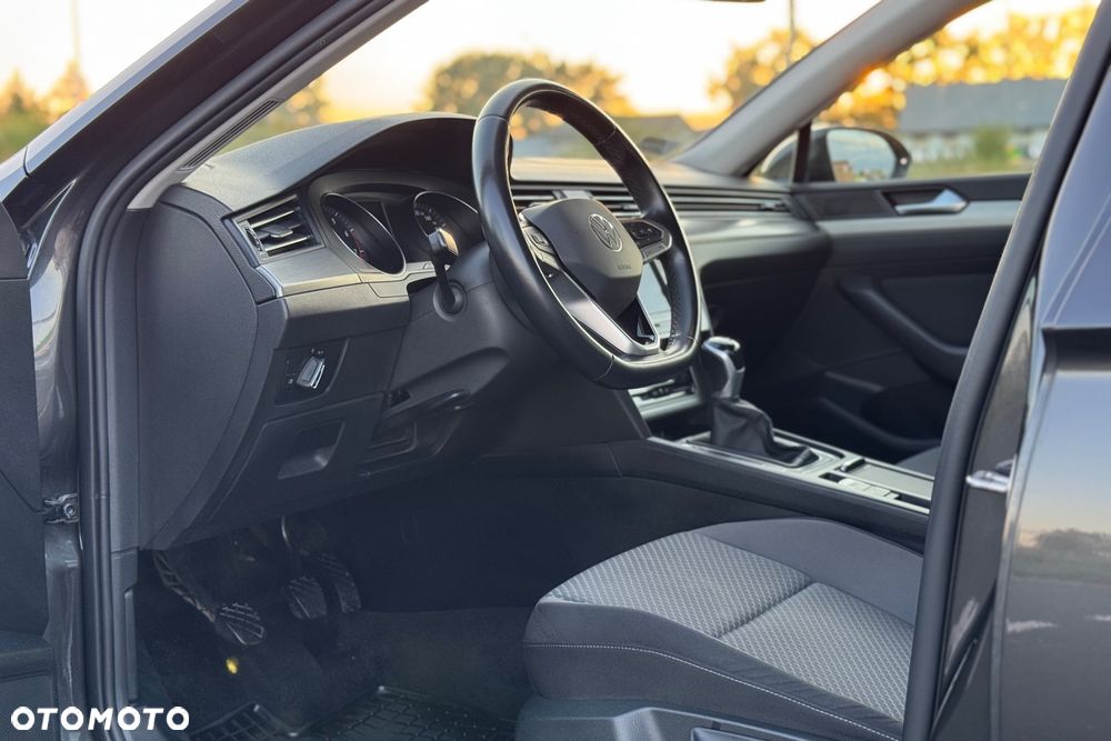 Volkswagen Passat 1.5 TSI EVO Essence - 27