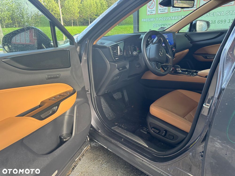 Lexus NX 350h Omotenashi AWD - 9