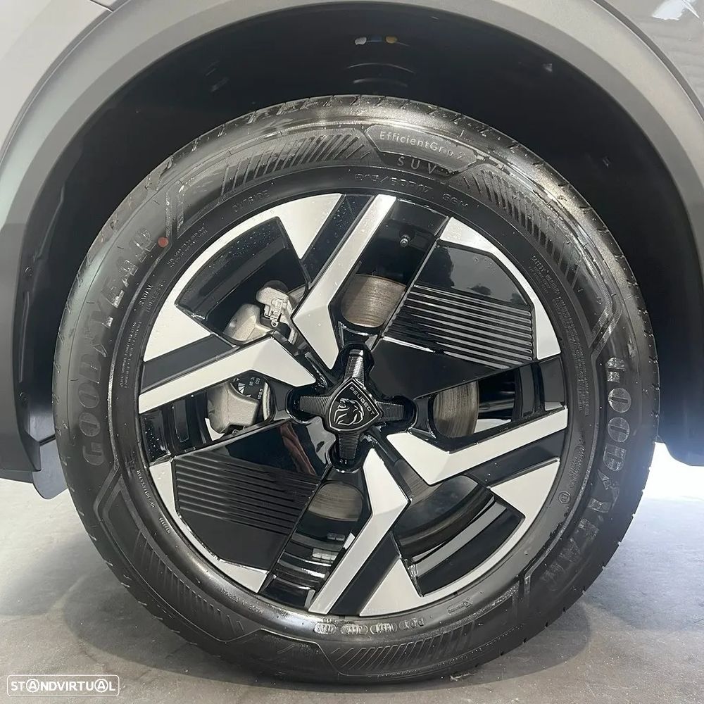 Peugeot e-2008 54 kWh Allure - 17