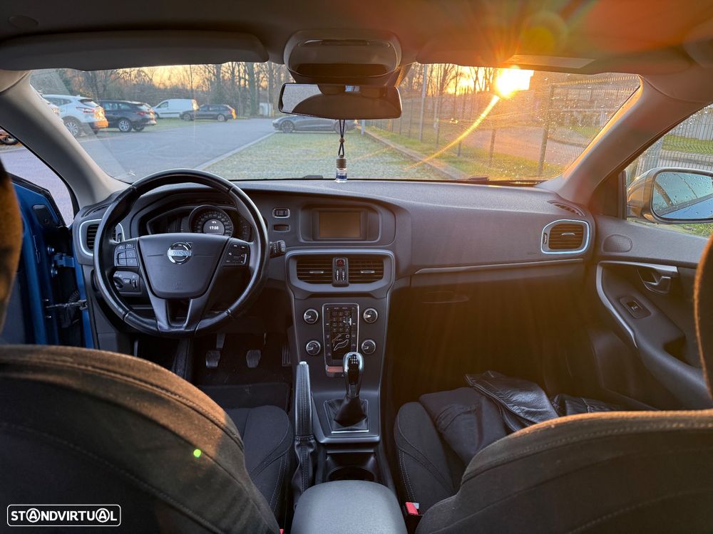 Volvo V40 1.6 D2 Momentum Eco - 7