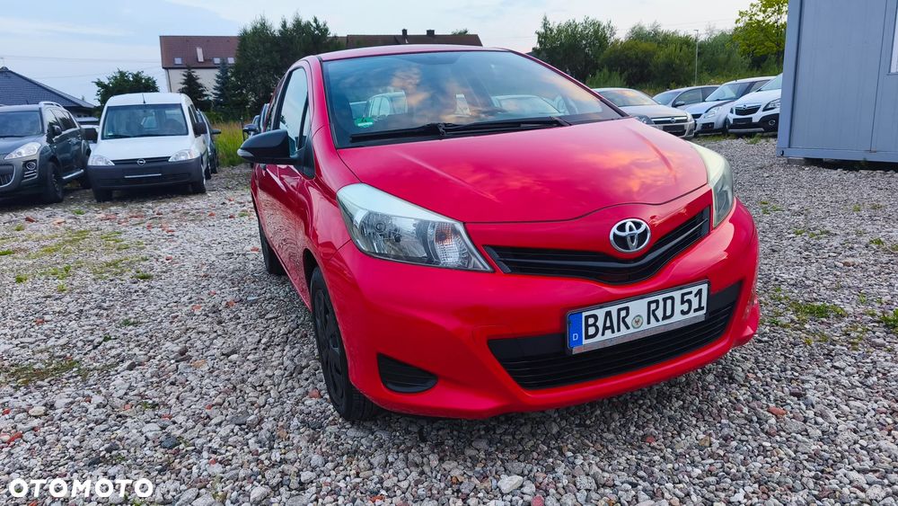 Toyota Yaris - 4